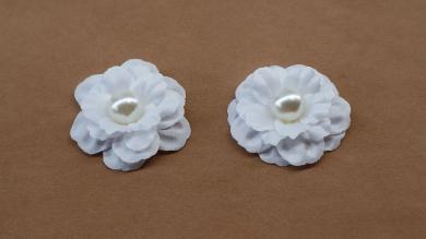 Белый цветок из ткани с бусиной, 4.0 см - F4803