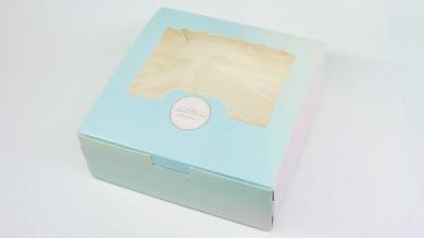 Коробка подарочная на две или четыре резинки, 13,5 х 13,5 см - Uk28